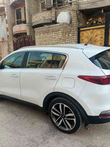 السلام عليكم
كيا اسبورتج للبيع خليجي موديل 2020 كفاله رقم بغداد  جديد هزه سنويه كله جديد ماشيه 63 مري شفط اشاير بالمري حساس امامي خلفي تبريد قطعتين كامره دواره ثلاث وضعيات قياده برده بالصندوك محرك 2000دوش المرغوب شاشه اندرويد 5 ويل كب تخم تاير جديد السياره جديده مال بيت سونار مرفق بالصور السعر 207 وبيه مجال 
مكان بغداد الشعب حي التجار للاستفسار الاتصال على الرقم 
***********
