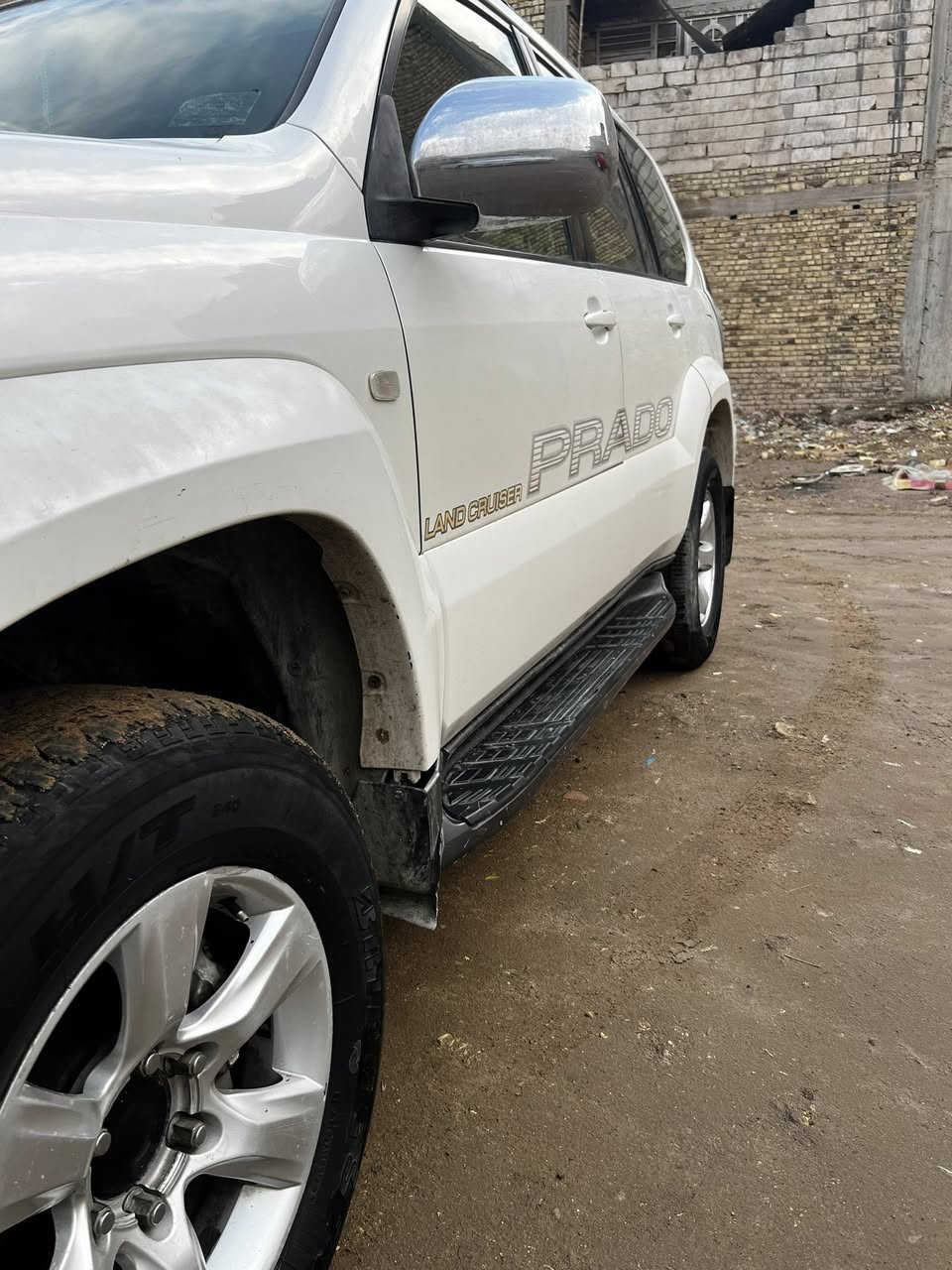 سلام عليكم مرخصت الادمن المحترم
للبيع لاندكروز برادو 2005 فئة VX فول مواصفات 

فتحه الكشنات جلد وكهرباء وتبريد 3قطع وتبريد و تدفئة بالكشنات و محرك السياره 6 سلندر 4000 VVT

المحرك امجفت تجفيت مضبوط كلش كلش و بيه بارد اباب الصندوق  وباقي السياره كفاله عامه و السياره فور ويل 4x4

و مكان السياره ميسان العماره  و السعر على الخاص


**إذا كنت صاحب هذا الإعلان وتريد حذفه لأي سبب، رجاءا أرسل رسالة إلى الدعم الفني**