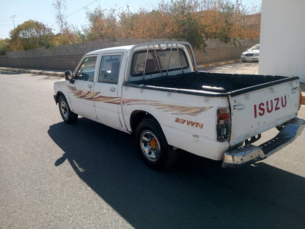 ئەم پیکابە بۆفرۆشتن،مۆدێل 1996سەنەویوحاسیبەوئەوەلیاتی بە شەرت ،مەکینەی توێتایە،ئۆتۆماتیکە،بەشەرتی گێڕومەکینە،کارەبای کامل مەزبوتە جام کارەبایە،عەشیای تەبریدی کامل پێوەیە،گەرمی ئیش دەکات،چوارتایەوویلی تازەیە،پێشودوایتازەداگیراوەپێشودوای کەپسە لێدراوی نیەسەقفی اڵێی شوشەیە،زۆرخاوێنە ماڵی دۆستە،نرخی 18گەڵاوکەمێ مەعامەلە،ژ.م *********** السليمانية, العراق
