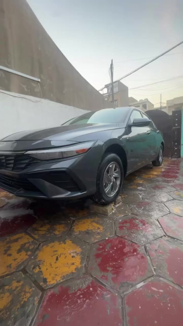 السلام عليكم النترا للبيع بيها جاملغ وبنيد وايرب ستيرن سياره جديده بمعنى الكلمة ماشيه 2000
155وبيها مجال 
***********
وتساب
