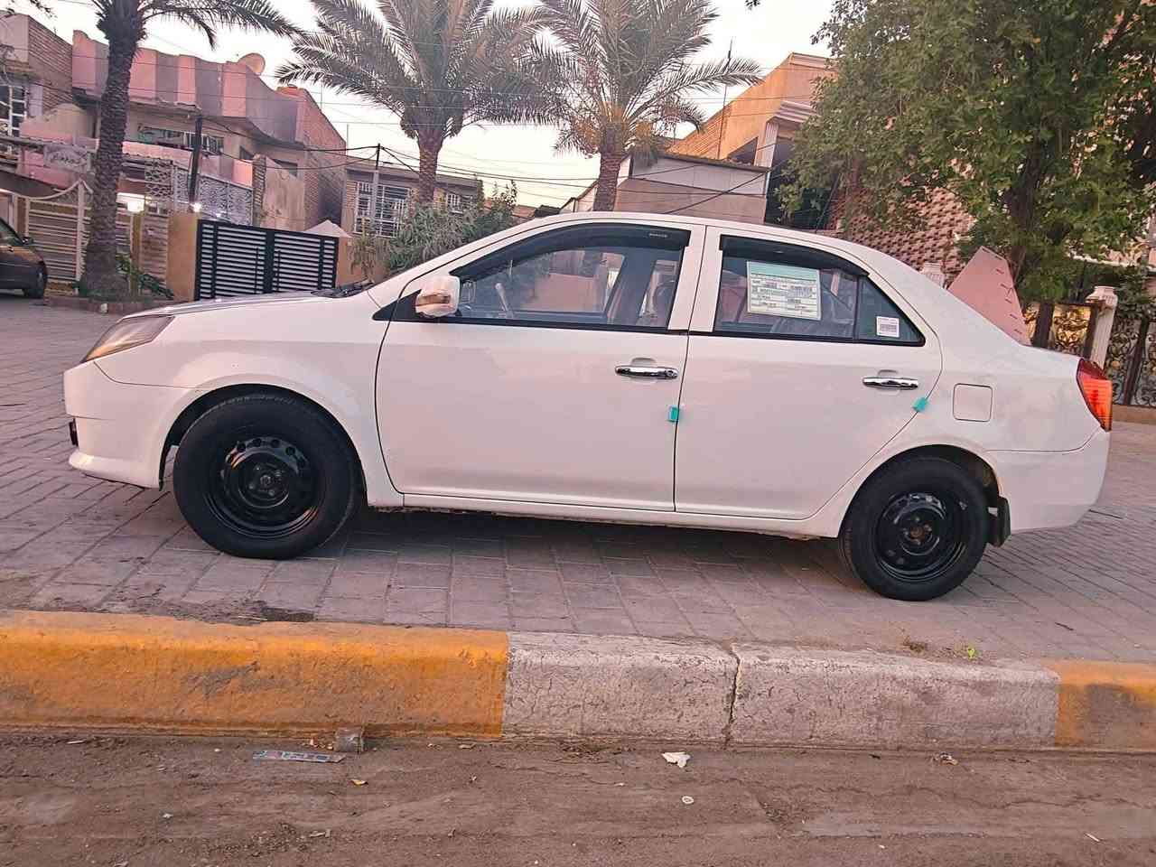 السلام عليكم جيلي ام كي ٢٠١٢ كفالة عامة عدة شبر صبغ باب السايق محرك ياباني تبريد شغال مكاني بغداد ***********
