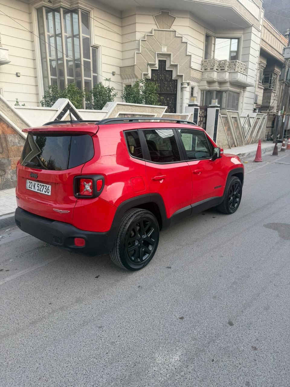 السلام عليكم
حبايب للبيع جيب رنكد 2018
السياره فوووول 
بصمه وبانوراما وتشغيل عن بعد  اعلى فئة
السياره كلين بدون قطرة صبغ فقط ركن الدعاميه الخلفيه فقط
ماشيه 55 مايل
السياره جاهزه وبدون اي نقص 
كير ومكينه وتبريد وصدر كله جديد ومكفول 
رقم اربيل الجديد وهزه جديده 
تحويلهه ثاني يوم 
السعر 127 وبيهه مجال بسيط 
حي الجهاد حي الحسين
للاتصال ***********
