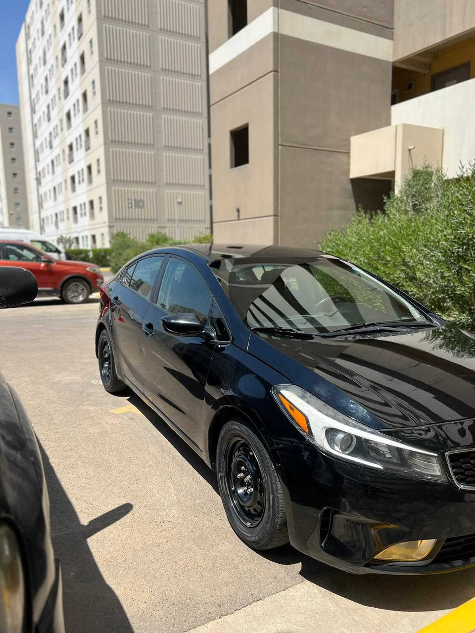 بيع مستعجل
فورتي 2018 امريكي
مكينة 2000دوش 
4قطع صبغ 
ماشيه 119mi
السيارة بأسمي 
صدرها نص عمر 
السعر 90 وبيها مجال
عنوان بسمايه 
***********
