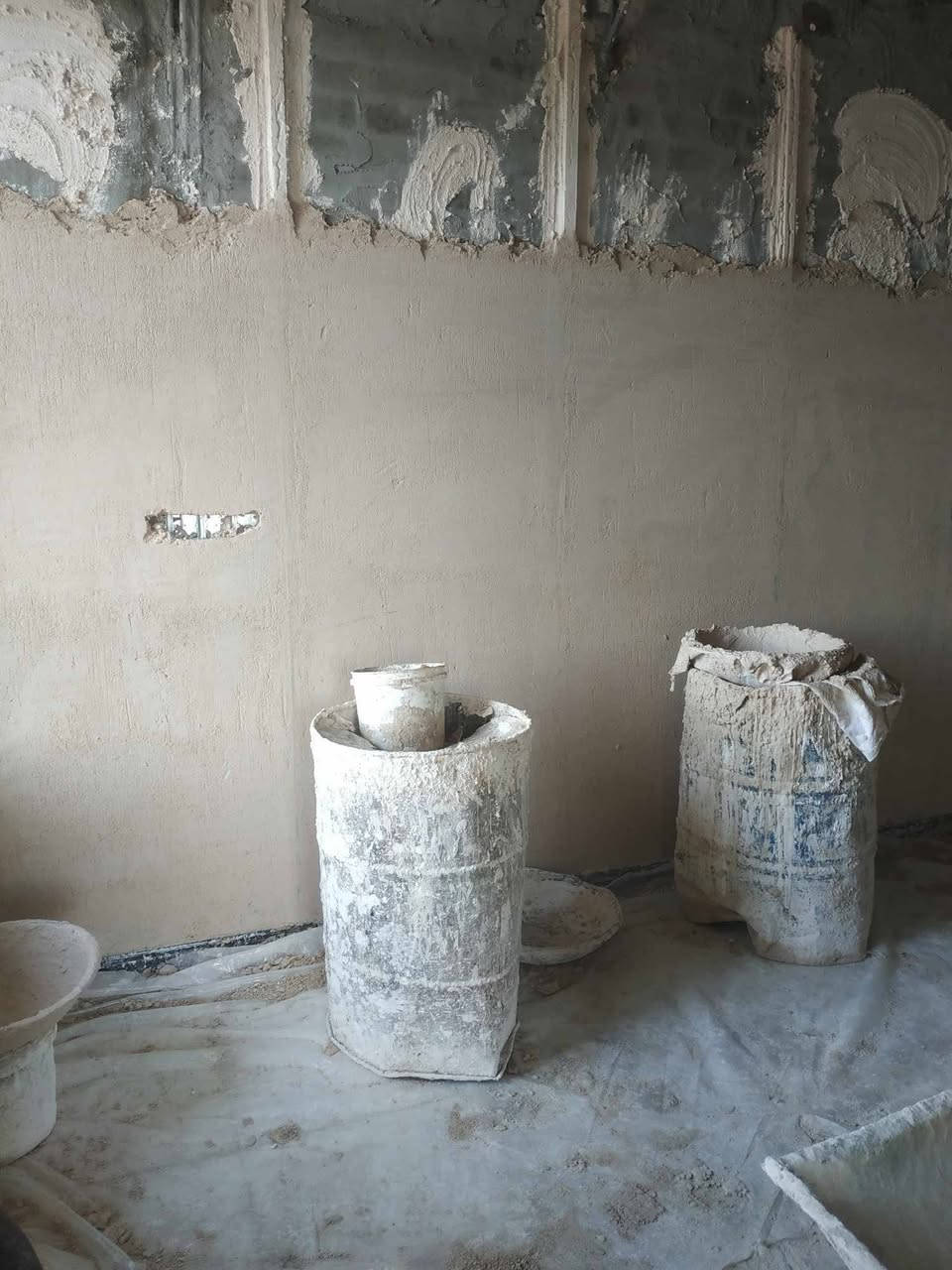 تشكراتي لكم انا اشتغل لط سمنت وجص وبورك درجه اولى سقف وجدران مساطر رقمي للتواصل *********** عملي بابل فقط
