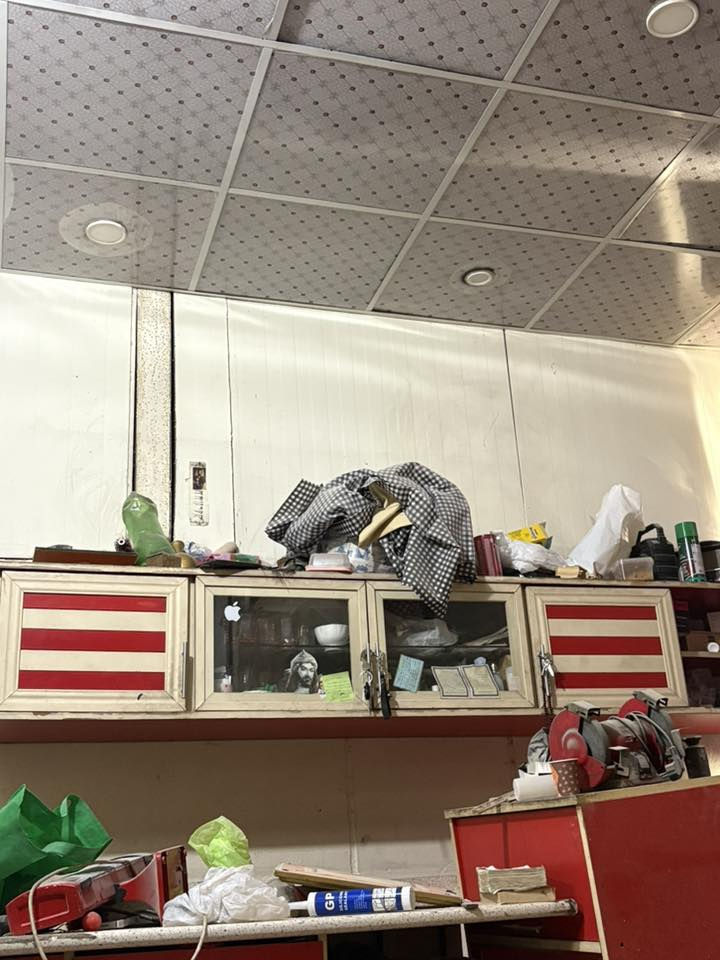 بيع مستعجل كاونتر نضيف يحتاجله بس رجل بيع 75 الف الاستفسار اكثر ***********
