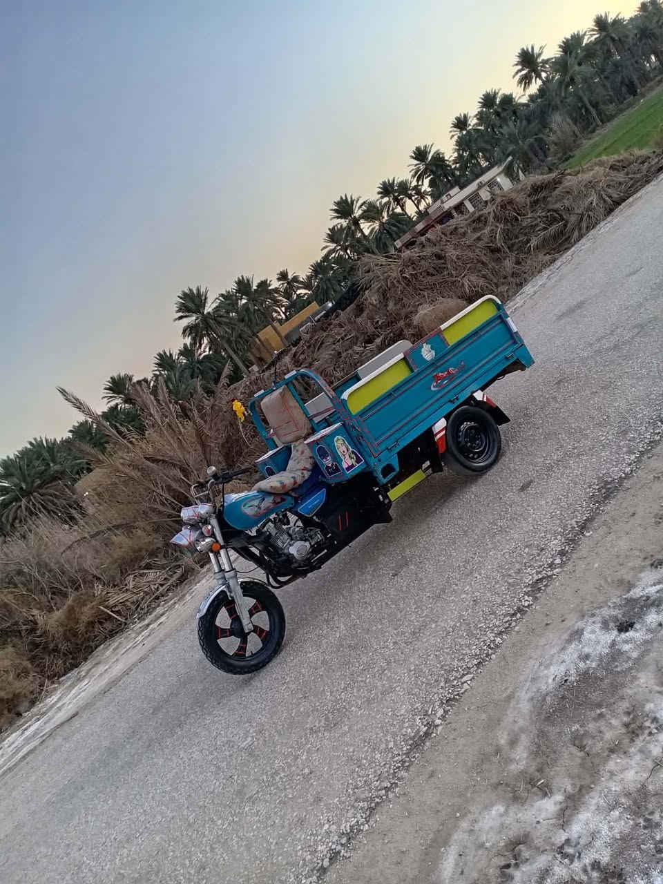 السلام عليكم ستوتة صقر موديل 18 اوراق اصولي   ورقة وكيل بيهة وكيله بلال محرك23  دبلات جدد تخم تأير سايبة جوبلس جديد اكسن جديد الستوتة بلادية ما مصبوغة   السعر 950 و بيها مجال العنوان بابل الحمزة الغربي  ***********
