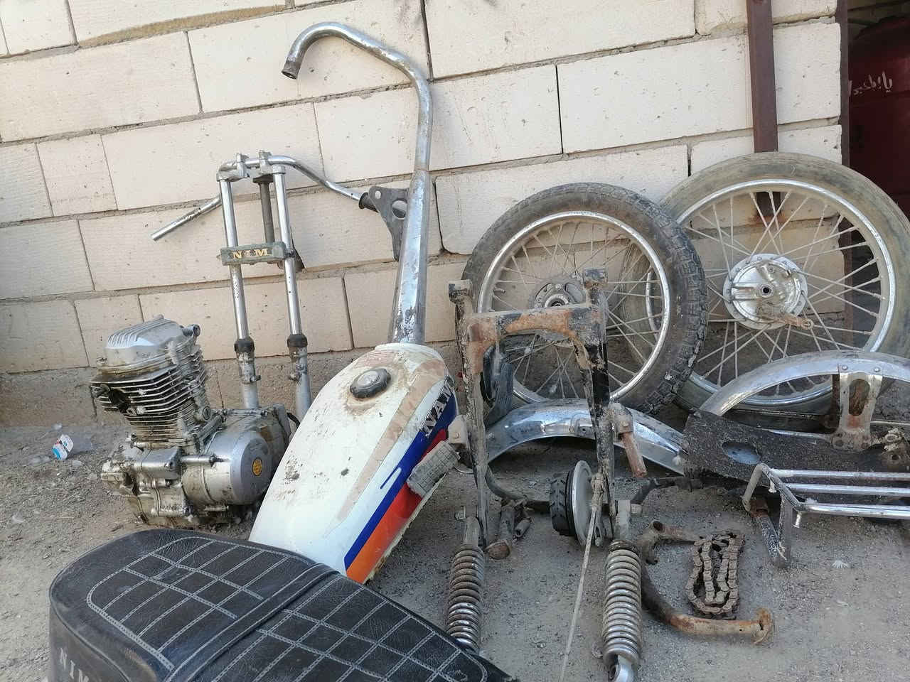 سلام عليكم اخوان غراض مال دراجه ايراني عينه ولايت وياهم محرك كايم ويلات نضيفات يعني غراض، وسط مو جدد كلش كلهن ب200 للستفسار *********** واتساب
