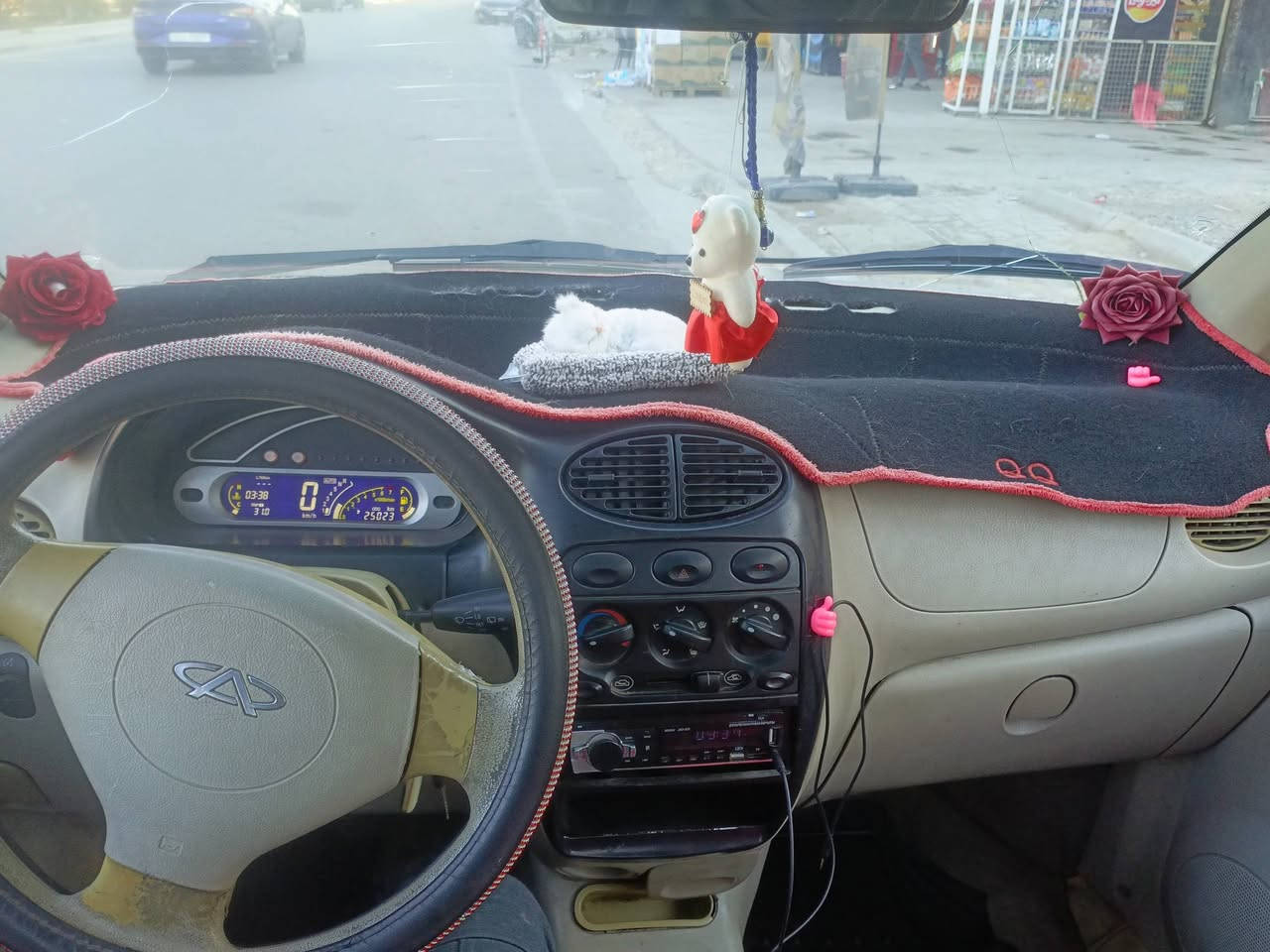 للبيع..كيوكيو موديل 2013 بلادية.. .  رقم بغداد.. مشروع وطني..ثاني يوم تحويل..  ..كير ومحرك بحالة جيدة..صدر امامي وخلفي بحالة جيدة.... ..
السعر 31 ورقة..موبايل /***********
