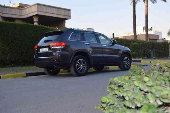 ✅جيب كراند شيروكي لمتدد فول 1/1
✅مديل : 2019
صور الحادث مرفقه بالمنشور :
⚠️السياره بيه صبغ 6 قطع صبغ ابيع صبغ عام بدون دواخل 
السياره ماشيه 66 الف ميل 
💵السعر : 187 ورقه وبيه مجال للشراي 

المواصفات : 
✅فتحة 
✅شاشه بلازمة كبيره 
✅بصمة تشغيل وابواب وجنطه 
✅كشنات جلد كهرباء قطعتين 
✅تدفئة وتبريد كشنات 
✅السياره 4x4
✅شاشات خلفيه عمل 
✅لد داخلي عمل 
✅فول تحكم ستيرن 
✅قطعتين تبريد 
✅صندوك كهرباء 
✅تشغيل عن بعد 
✅اوتو بارك ( توقف ذاتي ) 
✅اوتو استارت ( نظام اطفاء الذاتي)
✅رادارات جانبيه 
✅هيترات بالمري 
✅ويل حجم 20
محرك كير وتبريد وكهربائيات كفاااااله على الفحص مكينه 3600 
6 سلندر 

السياره بيه هواي مواصفات مذاكره  
السياره عليه ادامه كامله غرفة احتارق وصدر امامي خلفي جديد مبدل قبل شهر وتخم تاير جديد السياره مابيه نقص كامله متصرف عليه دينار مال جني  واحد السياره بسمي شخصيآ رقم اوربي الجديد وسنويه جديده شرط التحويل 
مكان السياره زيونه 
للاتصال : *********** بغداد
