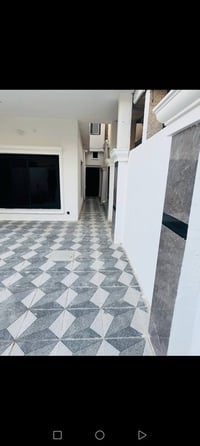 رفاق الثانية • ٢٠٠م • ٣غرف نوم