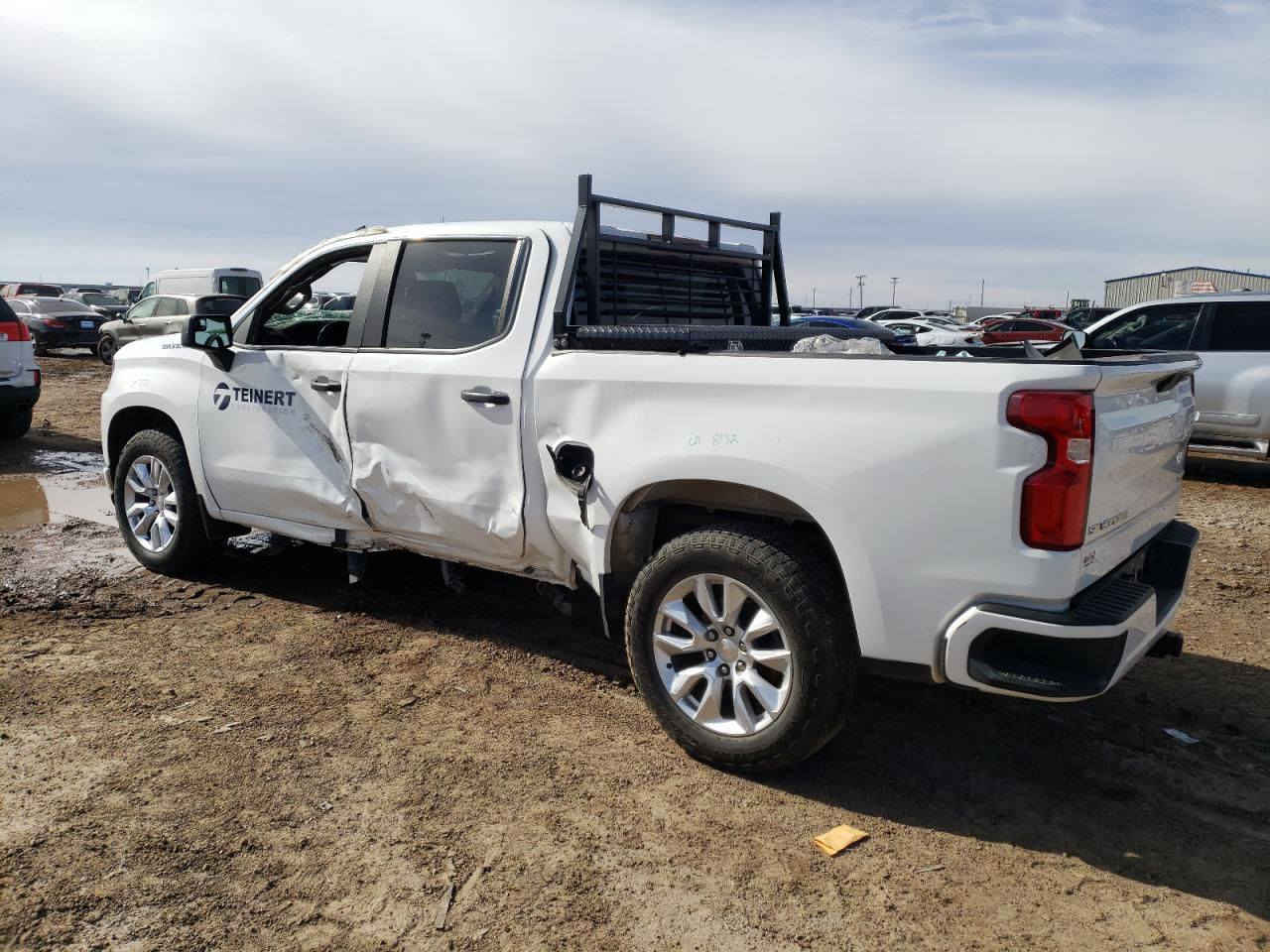 سلام عليكم لبيع سلفرادو موديل 22محرك 4تيربو رقم بغداد بسمي السعر والاستفسار الاتصال ***********
