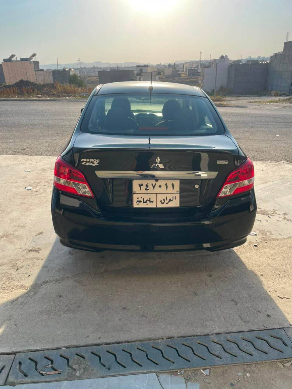 بەناوی خوای گەورەو میهرەبان
میراج ٢٠٢٠ ڕەشی قەتران سەیارەکە نیو بۆنیت بۆیاخە بێ ناو ٣ پەڵە ساردی هەیە گێڕو مەکینە بەشەرت ساردی و گەرمی بە شەرت کوشن هیتەر سەیارەیەکی زۆر ئیختسادیە بەنزین هەر ناخوات نرخی  ٨٢$ گەڵا 
ژ.م 
*********** السليمانية, العراق
