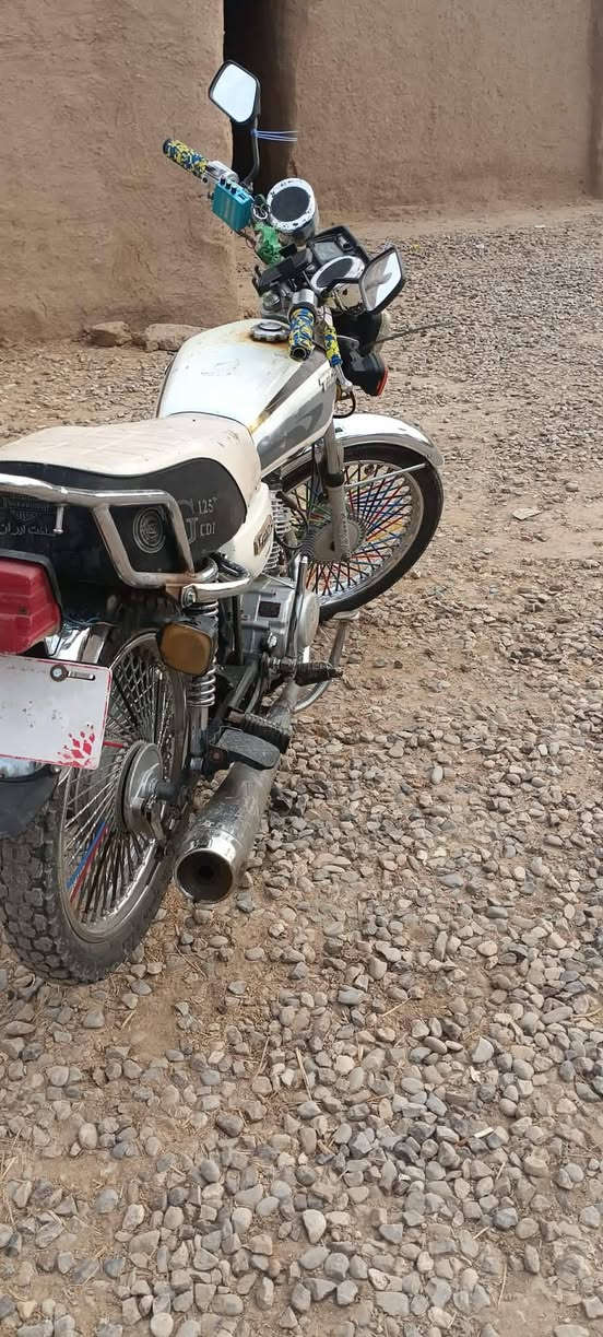 يالله تايكر البيع موديل 20 ونضيف وخير منالله دراجه امرتبه وكاعده حلوه اوراق موجوده المكان ديالئ دلي عباس الشوهاني الخاص موجود او هذه رقمي وبيكم خير وتدللون ***********
