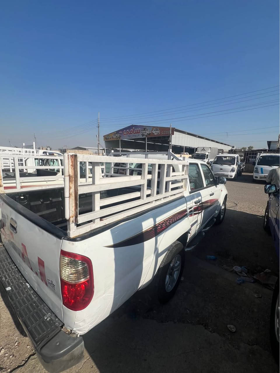 سلام عليكم بيكب سكاي للبيع موديل 2012 بسعر مناسب 
كير محرك شاصي شرط سياره مشالله مال بيت كلش نضيف سياره بيه ملاحضات صغيره العنوان كركوك رقم هاتف *********** كركوك, العراق
