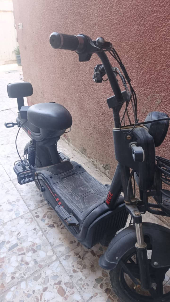 السلام عليكم بايسكل شحن نضيف 150 وبيه مجال مكاني حله /***********
