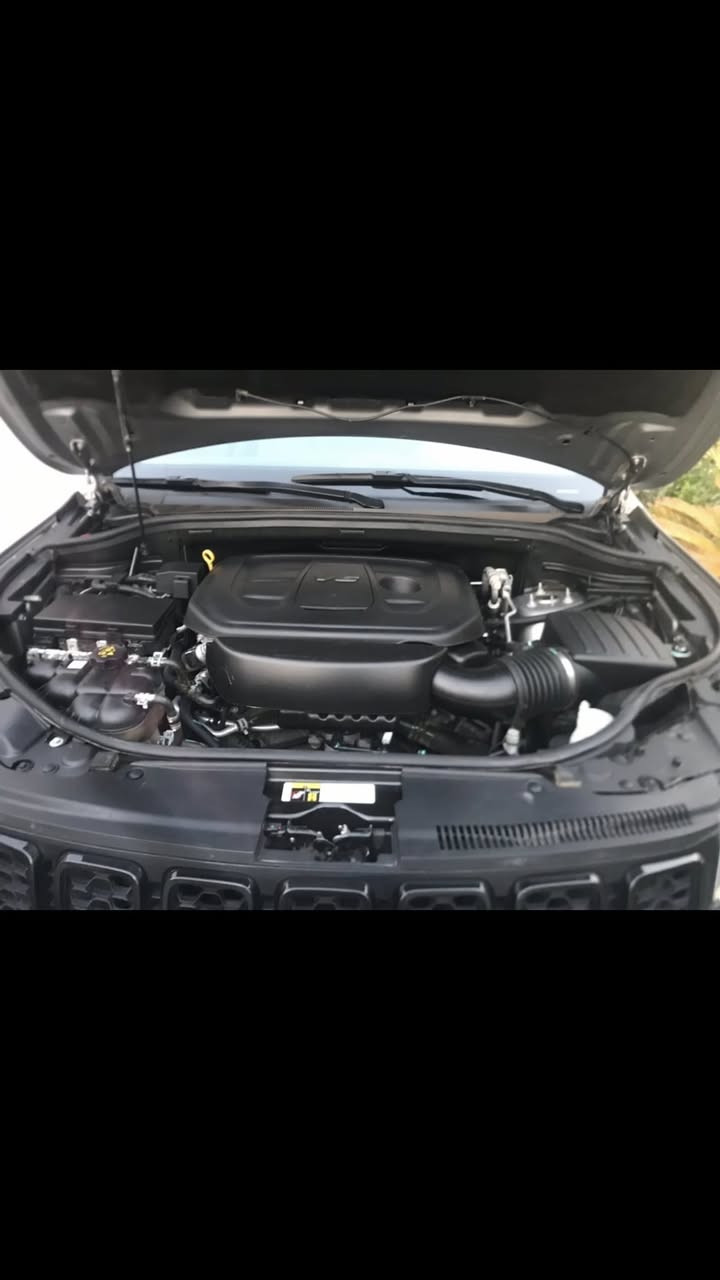 سلام عليكم جيب لاريدو بلاك توب موديل 2021وارد امريكي للبيع فقط فتحه بصمه تشغيل عن بعد رادارات جانبيه و خلفيه ونقاط عمياء و مثبت سرعه 
سستم صوت alpina  9 سماعات ودمام تدفئه مقاعد وستيرن تحكم كشن كهرباء جنطه كهرباء وضعيات echo - normal - sport  شاشه جبيره حادث جاملغ وبنيد بدون دواخل صور الحادث ورقم شاصي مرفق مع الصور مكان السياره بغداد الدوره جمعيه خير الله سعره 26500$ دفترين وخمسه وستون ونص الاتصال *********** تحياتي
