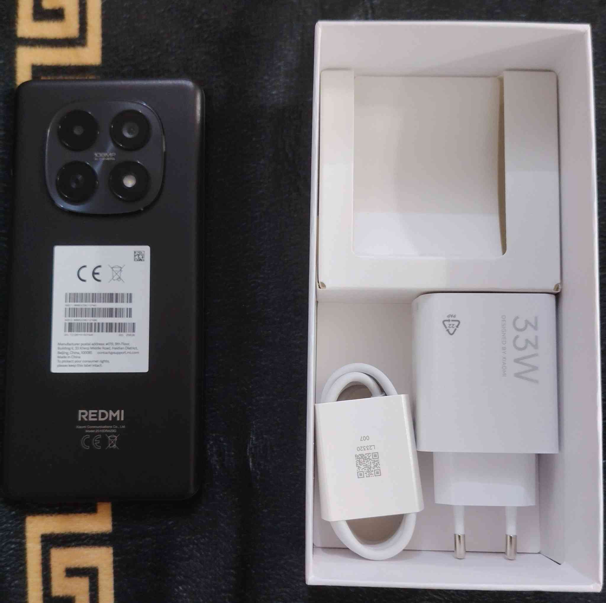 ريدمي نوت 15 كامل ملحقات مثل الصورة ذاكرة 256 مستعمل يومين سعر 300 او مراوس ايفون حسب القناعه
 11 فما فوق


**إذا كنت صاحب هذا الإعلان وتريد حذفه لأي سبب، رجاءا أرسل رسالة إلى الدعم الفني**