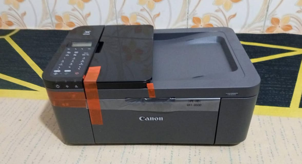 Canon TR4645
PlxmaTR4645
طابعة كانون سعرها 140 الف 
حقن خارجي
وجهين تلقائي بدون ما تكلب الورقه
واي فاي على كل الاجهزه
تطبع ملون وعادي 
ما مستعمله جديده حته لاصق بيها 
ويه ملحقاتها كامله حبر وكيبل لابتوب وقرص تعريفي كامل غراضها مثل ما موضحه بصوره 
عنوان بصره قظاء الهارثه 
رقم الهاتف ***********
