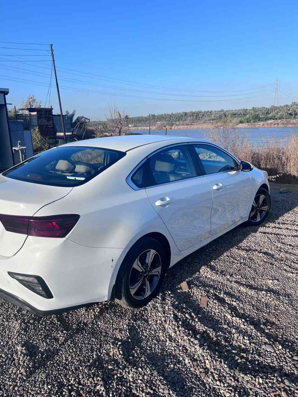 سيراتوا2021
خليجي
فتحه
مري شفط
السعر 16وبيه مجال
***********
