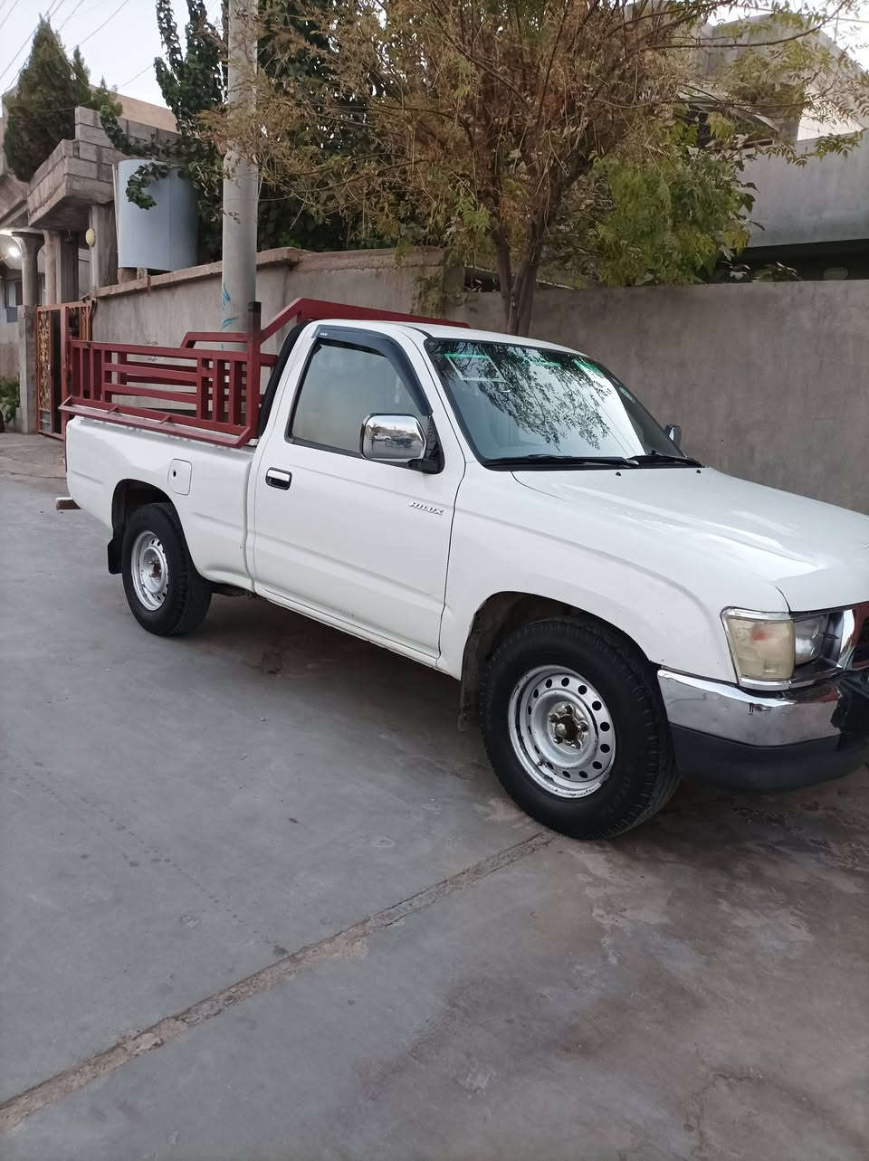 توێتائەڕنە 2001 بۆفرۆشتن سەیارەیەکی جوان ***********
