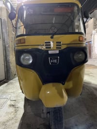 شباب تكتك لبيع عشرين20 مكان بغداد مدينة الصدر رقم وسنويه بيه 077151963...