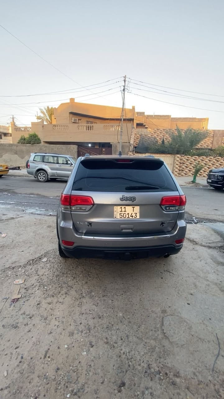🚗 للبيع جيب موديل 2015 – وارد أمريكي 🇺🇸

📍 الموقع: بغداد – البلديات
📞 رقم الاتصال: ***********

🔹 المواصفات:

- محرك 3600
- فول مواصفات (1/1)
- كراسي كهرباء جلد + ميموري
- تدفئة وتبريد للمقاعد
- ستيرن كهرباء (تدفئة + تبريد)
- صندوق كهرباء (فتح/غلق بالشفط)
- تشغيل بصمة + تشغيل عن بعد
- كاميرا خلفية
- حساسات أمامية وخلفية + مانع تصادم
- منظومة زينون
- سقف بانوراما
- تحكم بالستيرن + شفت كير
- كير  (8 سرعات)
- نظام S
- نظام صوت (سستم كامل + دمامات صوت)
- تبريد ثلج قطعتين
- تاير احتياطي (تخم)
- صدر جديد + هزة جديدة

📌 السيارة:

- وارد أمريكي (صورة الحادث متوفرة)
- رقم إنكليزي
- باسمي (سيارة جاهزة للنقل)

💰 السعر: 175 وقابل للتفاوض

📩 للاستفسار الاتصال على الرقم أعلاه
