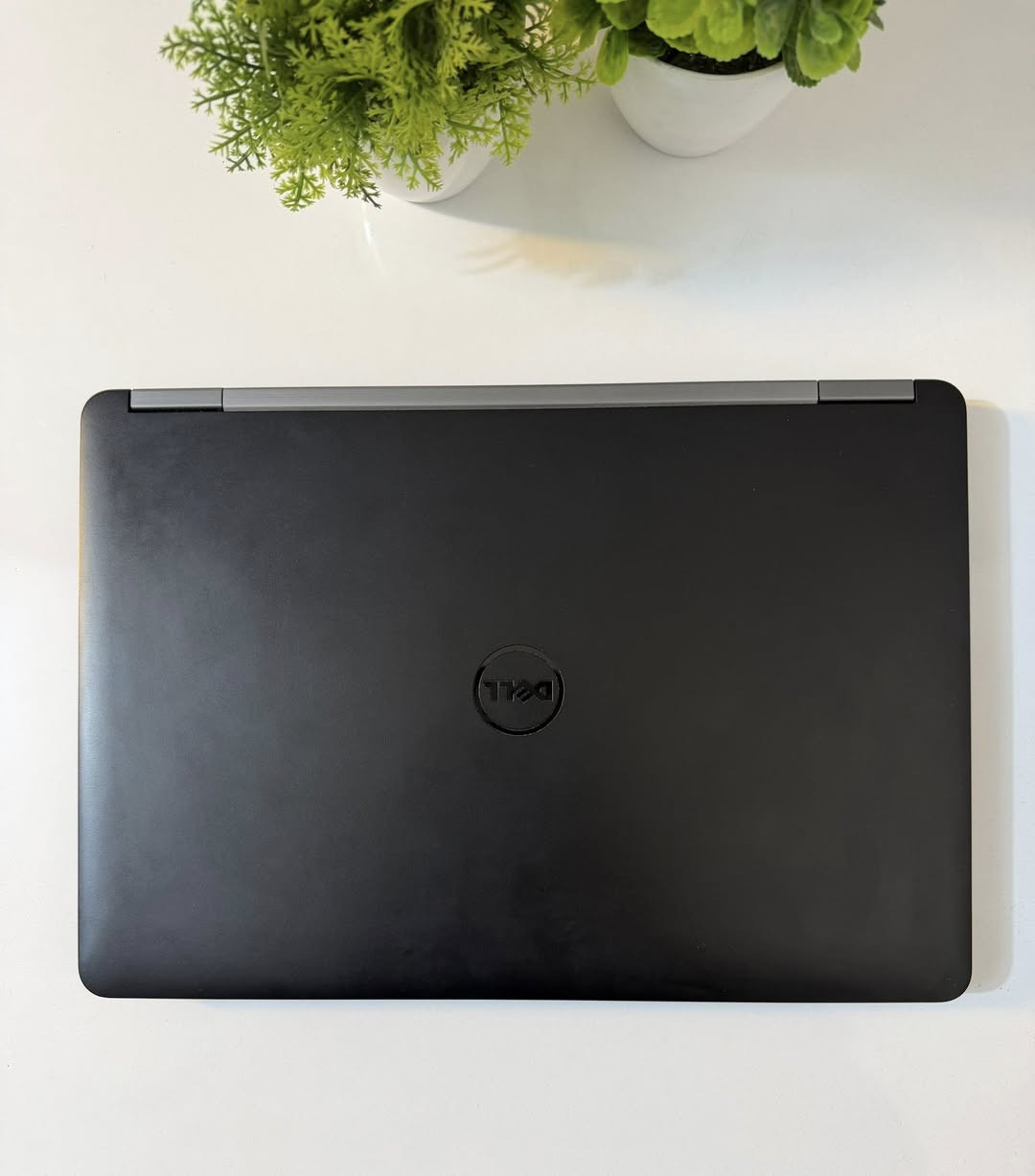 لابتوب dell E5270 جيل سادس للبيع
نظافة 99% 
المواصفات
Core i5 6200U 2.30GHz
ram 16g 8x2
256 g m.2 ssd
Windows 11 pro
الملحقات 
شاحنة و حقيبة و ماوس

السعر 140 الف


**إذا كنت صاحب هذا الإعلان وتريد حذفه لأي سبب، رجاءا أرسل رسالة إلى الدعم الفني**
