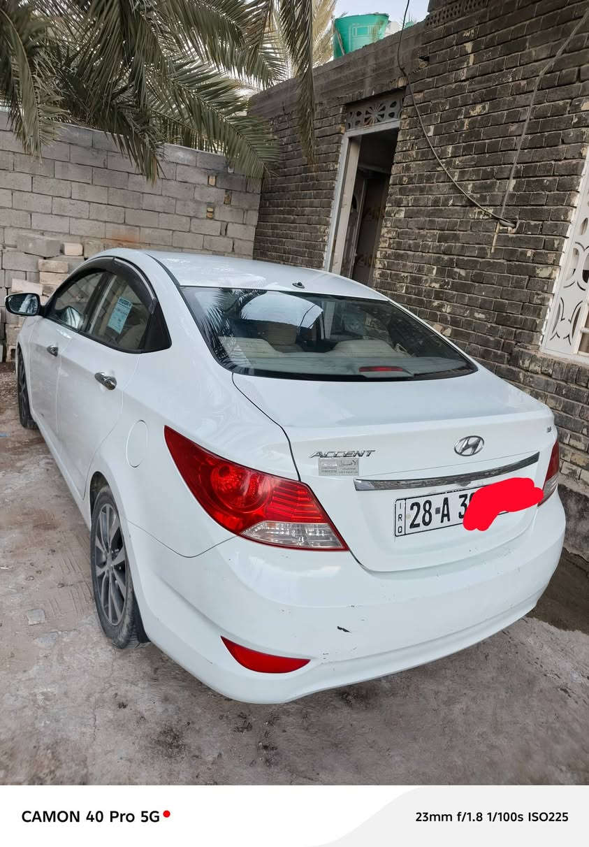 سلام عليكم.. أكسنت موديل 2014 رقم نجف بأسمي محرك 1600 فول مواصفات بيهه الجاملغ الأيمن صبغ فقط 
السعرر 107..مكان السياره النجف 

للتواصل ***********
