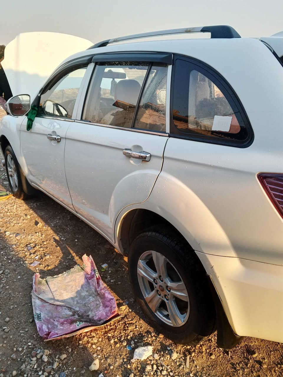 السلام عليكم للبيع سياره ليفان اكس 60 موديل 2014 رقم بغداد باسمي مكفوله من كل شيء تحويل ثاني يوم الاستفسار رقم الهاتف *********** سعر 70 ورقه وبيها مجال واسط الصويره
