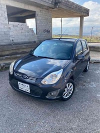 فورد فيجو ٢٠١٤ • قير أوتوماتيك • دبل ايرباق