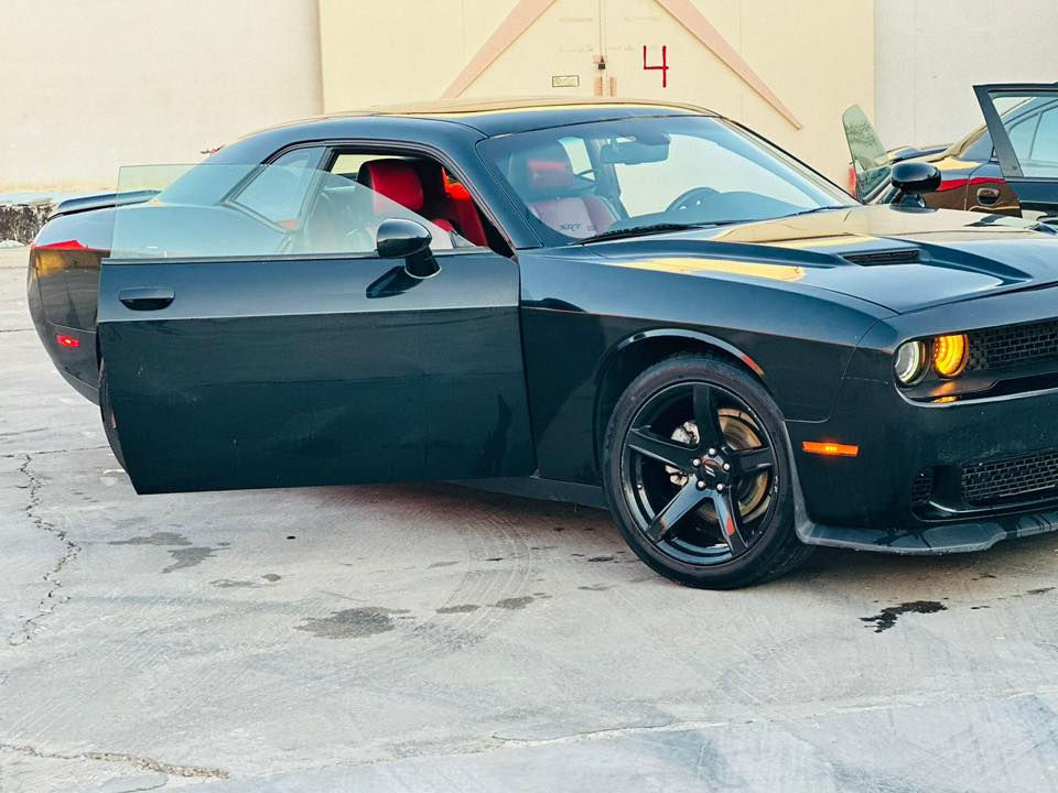 سلام عليكم شاب مكلف بل نشر رقم صاحب سياره موجود بل منشور سياره 3600 مطلوب مراوس ب 5700 /***********
