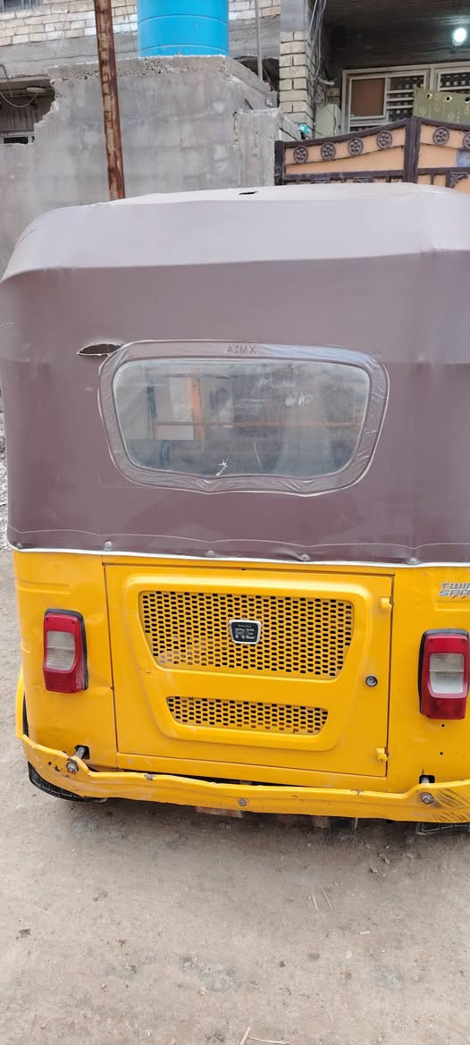 سلام عليكم تكتك موديل 22 رقم وسنويه تحويل ثاني يوم قطرة صبغ مابيهة ابلاديه بيهة بدايت خياس بدوس وجادر شويه تعبان سعر8 ونص بيهة مجال قليل بغداد الرئاسه العبيدي شارع عشرين *********** خابر وتدلل اني مكلف
