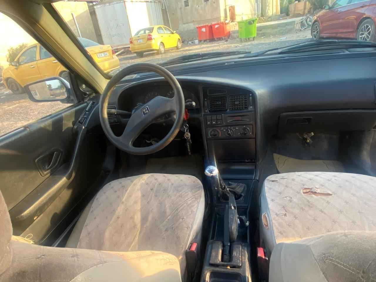 السلام عليكم 
سياره بيجو روا موديل ٢٠١٠ رقم قادسيه بأسمي سنويه ماساقطه 
كفاله من الحادث 
بيها خياسات بسيطه 
غرفه نضيفه 
تايرات جديده
عنبار بريك جديد 
كهربائيات كلها شغاله وتمام 
جامه اماميه جديده 
مكينه وكير جيده جدا 
تبريد جان شغال هسا ميشتغل

سعر ٢٣ بيها مجال بسيط
تواصل على الرقم او واتساب *********** ديوانية, القادسية
