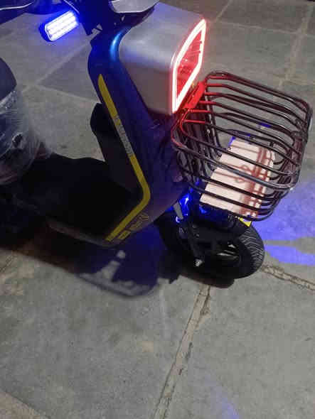 دراجه شحن نوع للبيع  نوع R7
نظام البارك P
اشاير هورن شاحن
سرعة 109
سعرها 520 
شراي اتصل على الرقم 
***********
