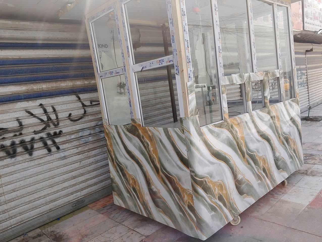 السلام عليكم جام خانة للبيع 3متر ×العرض 2 تفصال مع مغلفة من الداخل +حديد ثقيل  بورد كهرباء مكانها بغداد العبيدي ‏‪0773 432 3071‬‏
