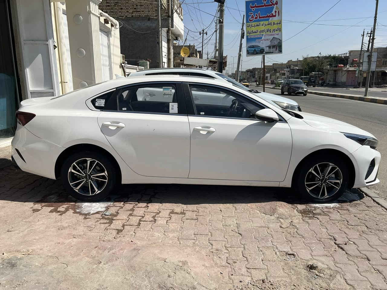 كي ثريه 24مكفواله  رقم اربيل  مكانه ميسان ماشيه 40 مكينه 1600دبل نوزل فوال مواصفات سياره للخير فتحه بصمه شاشه كشنات جلد سايد بريك بصمه 
اتصل ***********     سعر 140 وبيه مجال
