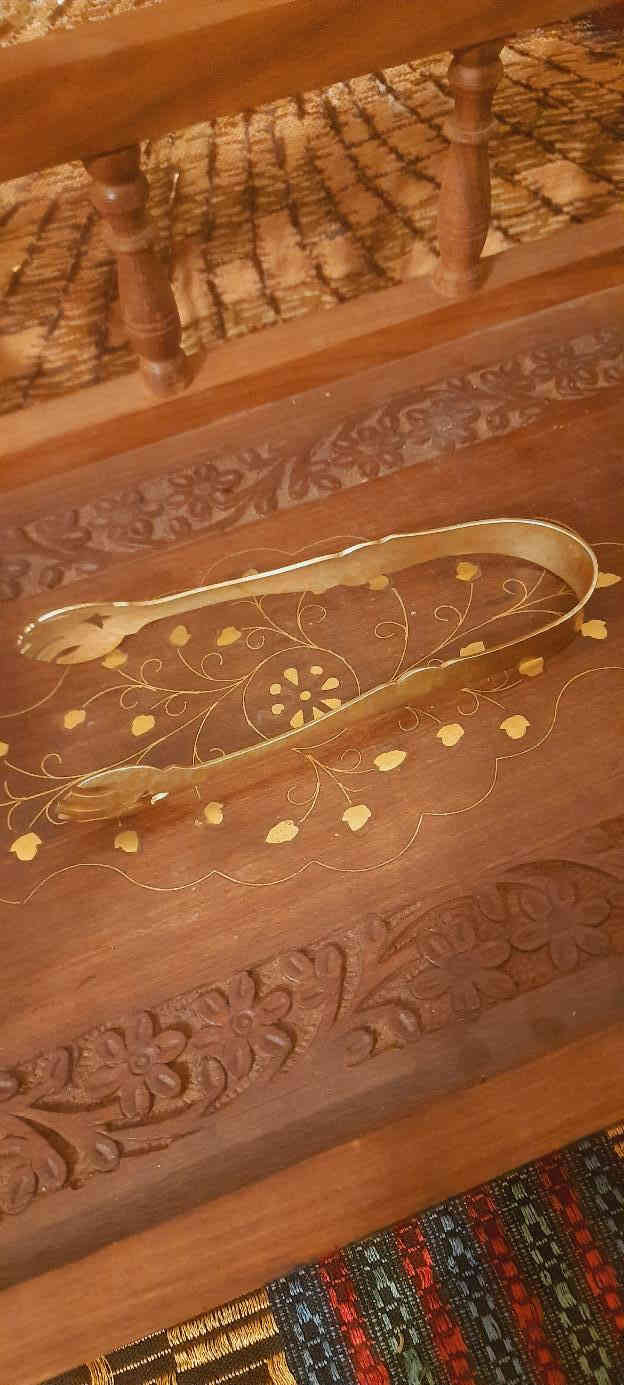 مجموعه تحفيات قديم نحاس للاستفسار مراسله الصفحه ويوجد توصيل ***********
