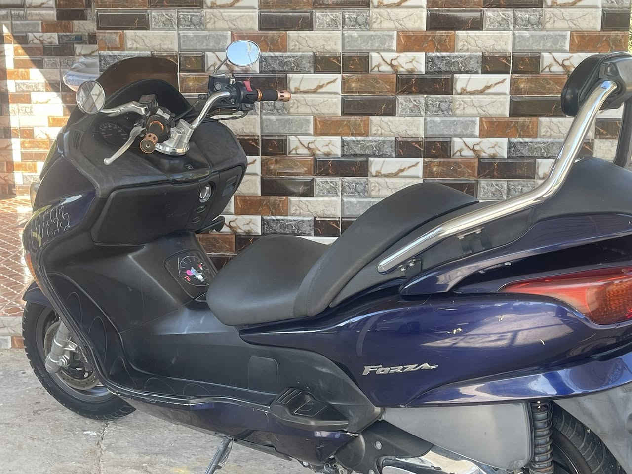 السلام عليكم فورزه 08 للبيع نضافه فول احله من الصور السعر مليون 300 وبيه مجال حك جيه مكاني بغداد المدائن سلمان باك متواجد فيس 
رقمي 
***********
