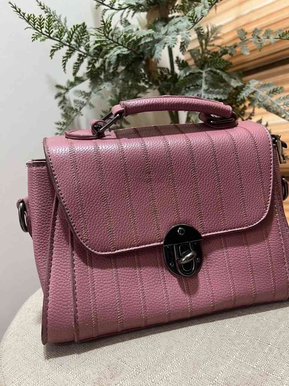 حقائب مستخدم قطعه ١٠ الف قطعتين بسعر ١٨


**إذا كنت صاحب هذا الإعلان وتريد حذفه لأي سبب، رجاءا أرسل رسالة إلى الدعم الفني**