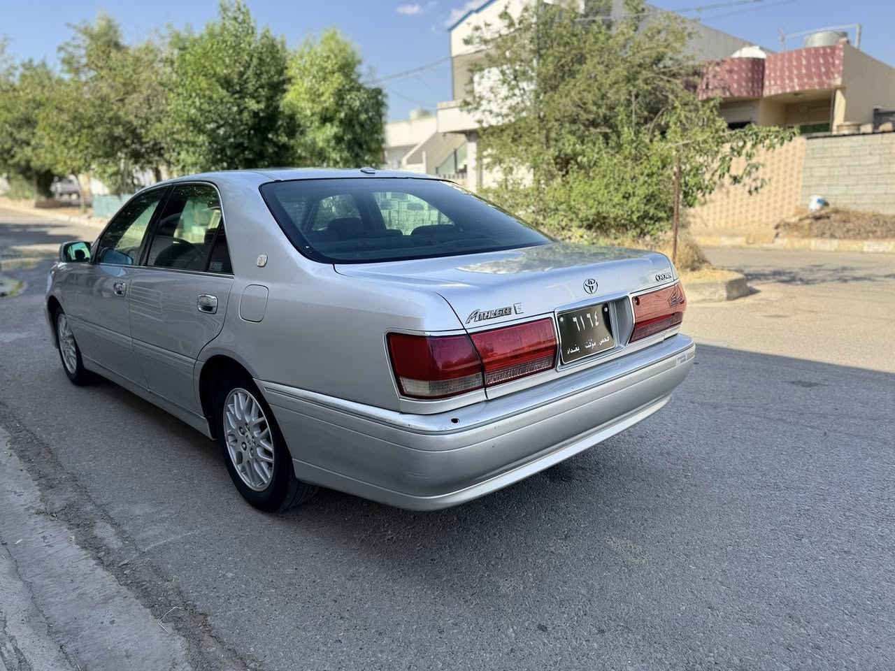 سڵاو لە هەموو لایەک مەلیکە موس بێ بۆیاخ گێڕو مەکینە بە شەرت  بیڤۆڕی بچوک سەیارەکە دوای کریستاڵ پێشی کراوەتە عیۆن چوار دوگمە و پەردە کوشن کارەبای دەشبڵ نەجەف و سوکان نەجەف چوار تایەی تازە کراوەتە سەری کۆدی بۆ کراوە گەر موشتەریت تێل بکە.....
شوێن/ چەمچەماڵ
سعر/٤۲ گەڵاو مەعامەلە
ژ.م/***********
