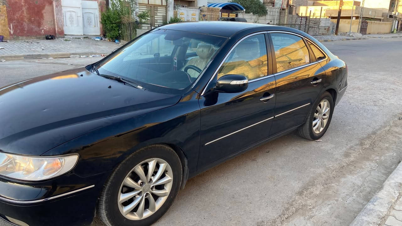 السلام عليكم ازيرا كراندر 2.700 رقم بغداد نلكيزي بسمي هزه جديده  مديل 2010 سياره مكفوله من الضربه بيها قطعه صبغ جاملغ امامي بس السياره كامله من كل النواحي ونضيفه مكينه كير كهربائيات تبريد تخم تاير  السعر 95 وبيها مجال بغداد الحسينيه 
مبايل ***********

