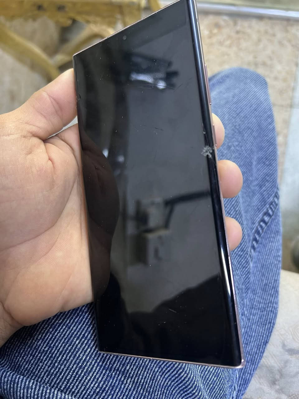 سلام عليكم نوت 20 الترا شرق اوسط بس كارتونه ويا دبل سيمكارت ذاكره 256 مبدل ضهر اصلي كله شغال ومكفول من كلشي مكاني بغداد حي اور أو البنوك السعر 200 وبي مجال متواجد خاص ***********
