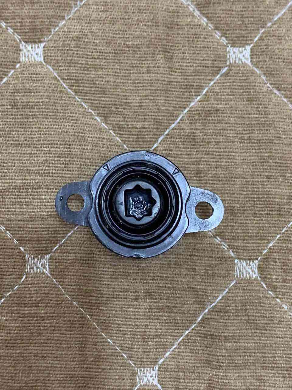 سلام عليكم للبيع تك حساس بوابة كونا 2024-2025 اصلي مال تفصيخ و شغال 100% السعر 35 الف و بي مجال الاتصال على الرقم *********** المكان 
بغداد - الدورة - شارع 60 
يوجد توصيل لجميع للمحافظات
