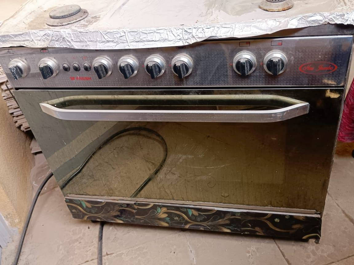 للبيع طباخ مصري نضيف مداخل تصليح 5 عيون للبيع السعر 70 الف. وبي مجال قليل   مثل ماواضح بصوره طباخ وشغال كربلاء الحر قرب مرقد الحر  ‏‪0775 438 6215‬‏
