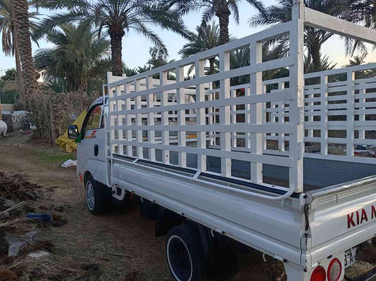 سلام عليكم
كيه حمل 2700 موديل 2013 
مكفوله كفاله عامه
رقم جديد مشروع وطني تحويل ثاني يوم 
المكان النجف الاشرف
ناحيه الحريه
سعر 105 وبيه مجال
(مكلف بل نشر)  رقم راعي السياره ***********
