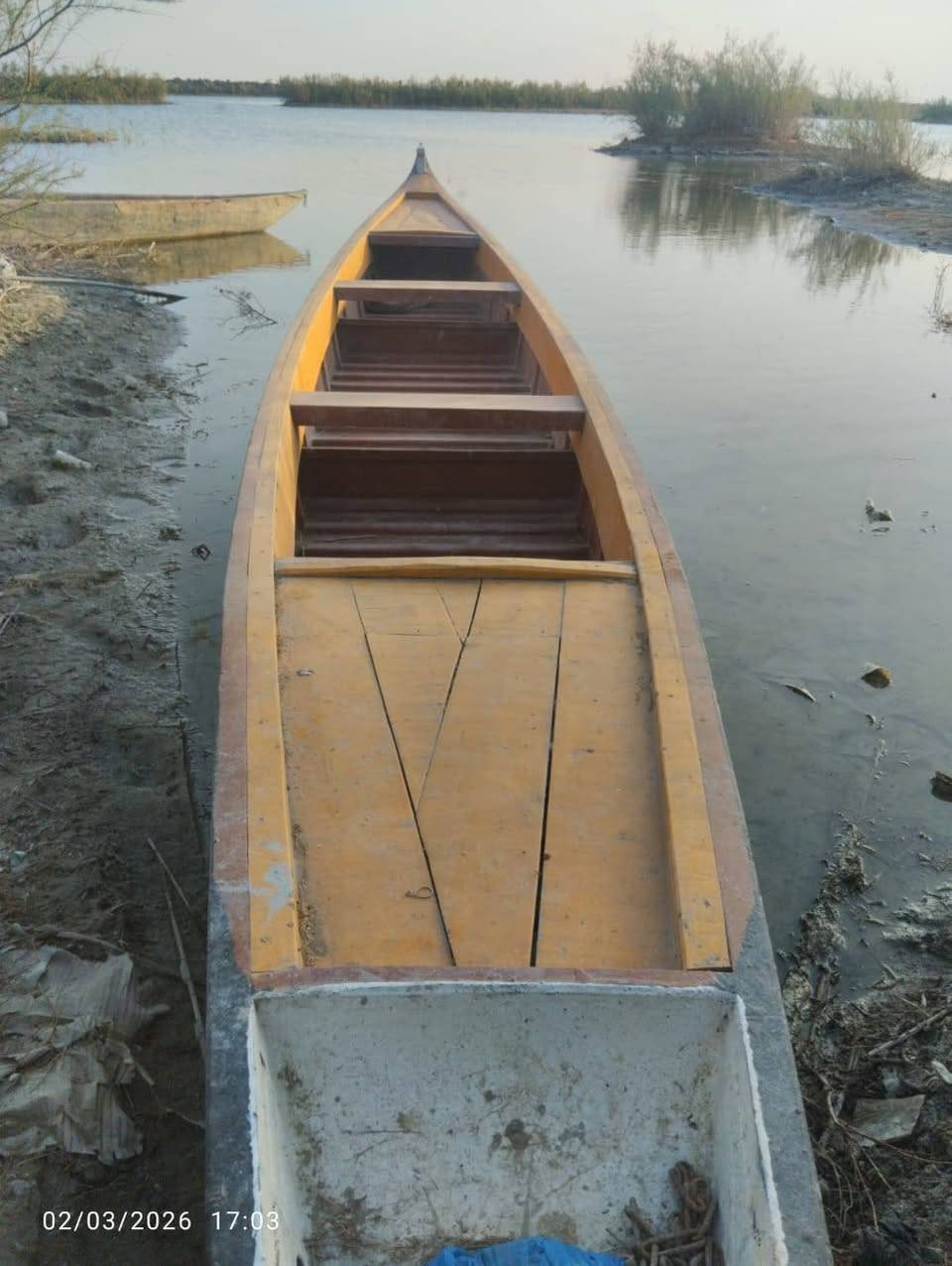 سلام عليكم ورحمة الله وبركاتة بلم للبيع السعر950وبيه مجال العنوان ذي قار قضاء الجبايش ناحية الحمار للاستفسار الاتصال على الرقم ***********
