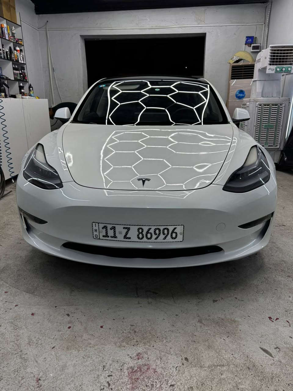 للبيع: تسلا Model3 موديل 2023
اعلى مواصفات في فئة الـ Model3
Dual Motor Long Range فئة Performance 
دوال موتورز مدى شحن طويل فئة بيرفورمنس
مواصفات فول  غنيه عن التعريف
رقم بغداد ماشيه 28 الف كيلوا
ضرر بسيط مع الصور
السعر 180 ورقه
السعر في مجال


**إذا كنت صاحب هذا الإعلان وتريد حذفه لأي سبب، رجاءا أرسل رسالة إلى الدعم الفني**