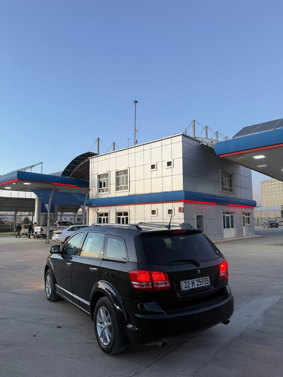 *********** كوردي عربي
دۆج جۆرنی مۆدێل 2010  6پستۆن گێڕ ئۆتۆماتیک ٧کورسی خێزانی سلایت فول مواسەفاتە ڕەقەم و سەنەوی نوێیە سەیارەکە زۆر پاکو بێکێشەیە حیزام سبوغە بە عاڵ جەمپێکی هەیە نرخی 72 وەرەقە 
ژ.م ***********

دوج جورني موديل ٢٠١٠ ٦سلندر كير اوتوماتيك ٧راكب فول مواسفات فتحة رقم او سنوية جديد السيارة مابي الف دينار مصرف سيارة مسبوغة حزام او بيهه ضربة خفيف من كدام سعر ٧٢ ورقة  رقم تليفون ***********
