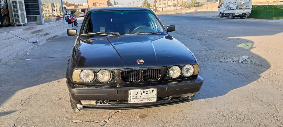 محرك مسكر 520
كيرر عادي
محرك كير بشرط 
رقم كركوك مشروع وطني 
سيارة ناعمة 
السعر 38 مكاني تكريت 
***********
