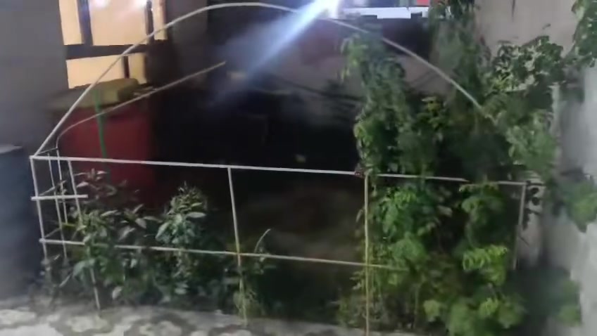 دار للبيع ٢٠٠ متر غرفتين نوم ٤*٥ وصاله واستقبال٦*٤ ومطبخ ٤*٥ زراعي يبعد عن شارع ٣٠ ٥٠ متر .. الموقع الزبيديه حي الكرار  ***********
